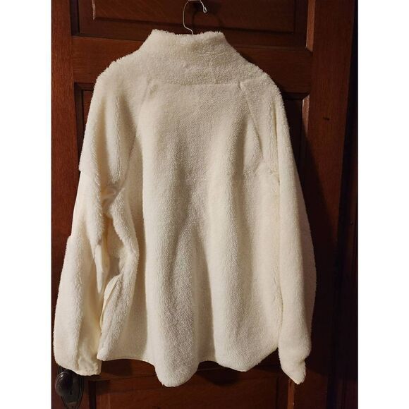 Athletic Works Women's WHITE Fur Sweatshirt - Picture 5 of 8